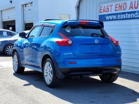 Used 2011 Nissan Juke SV AWD/4WD image 3