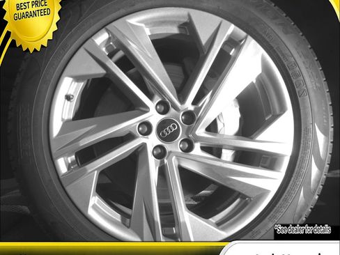 Used 2023 Audi Q7 3.0T Premium Plus w/ Premium Plus Package AWD/4WD image 19