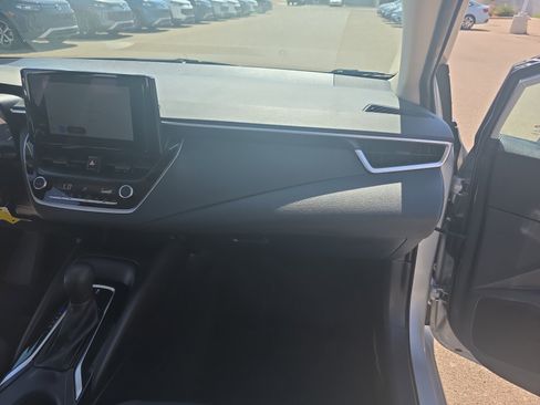 Used 2024 Toyota Corolla LE FWD image 20