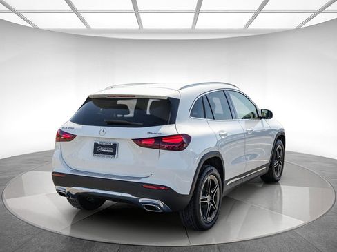 New 2026 Mercedes-Benz GLA 250 4MATIC image 4