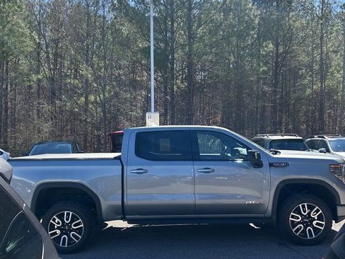 Used 2024 GMC Sierra 1500 AT4 w/ Technology Package image 6