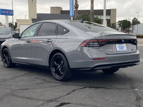 Used 2025 Honda Accord SE image 4