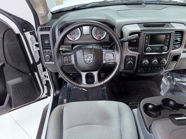 Used 2017 RAM 3500 Tradesman w/ Chrome Appearance Group AWD/4WD image 14