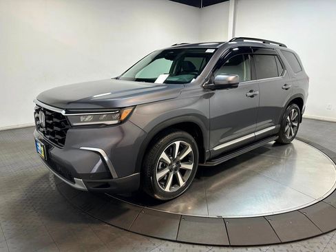 New 2025 Honda Pilot Elite image 1