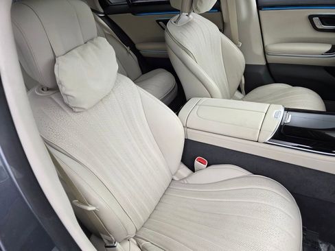 Used 2023 Mercedes-Benz S 500 4MATIC image 28
