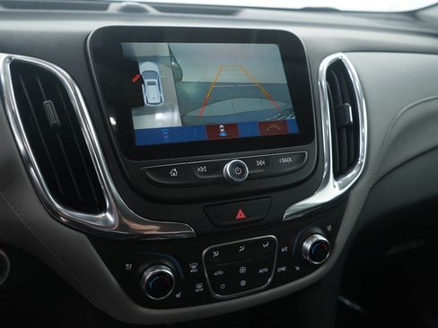 Used 2018 Chevrolet Equinox Premier image 22