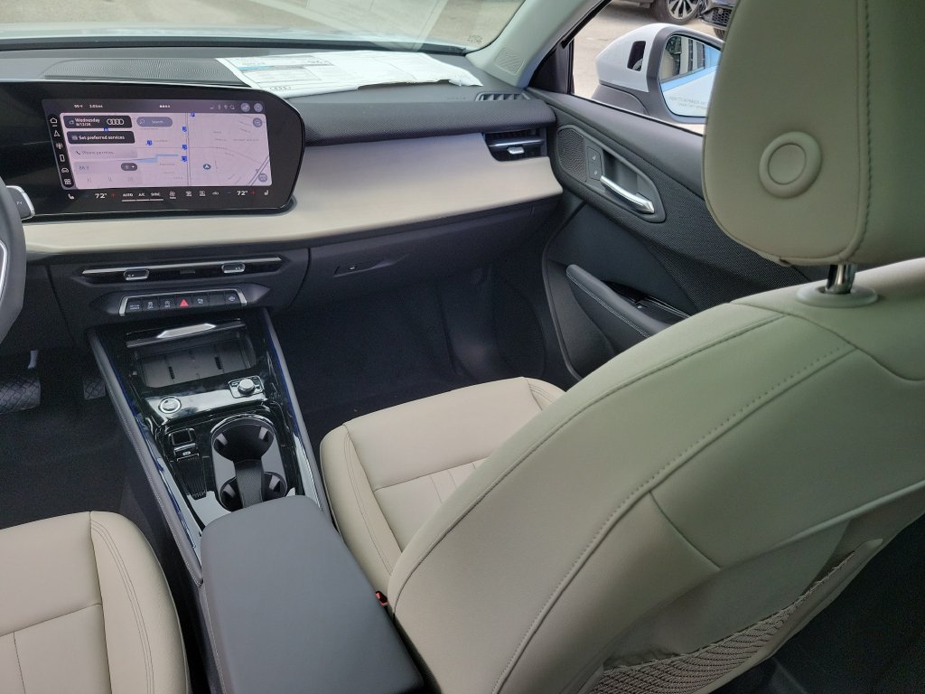 New 2026 Audi Q3 quattro 2.0T AWD/4WD image 24