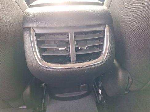 Used 2023 Chevrolet Malibu LT image 21