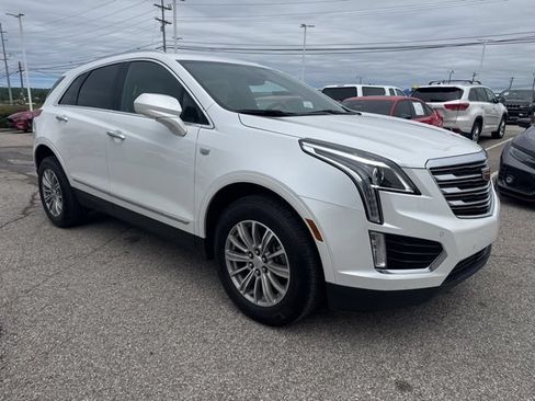 Used 2019 Cadillac XT5 Luxury FWD image 3