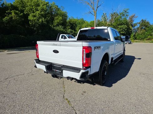 Used 2025 Ford F250 Lariat w/ Black Appearance Package AWD/4WD image 10