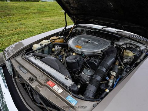 Used 1988 Mercedes-Benz 560 SL image 14