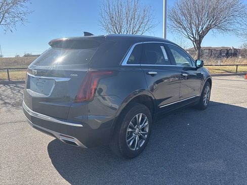 Used 2021 Cadillac XT5 Premium Luxury image 4