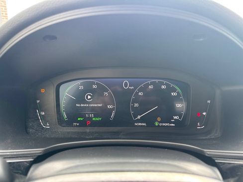 Used 2025 Honda Civic Sport image 24