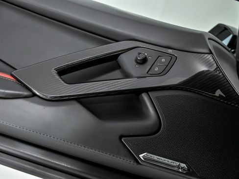 Used 2017 Lamborghini Aventador S image 29