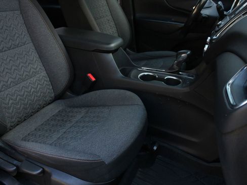 Used 2022 Chevrolet Equinox LT AWD/4WD image 26