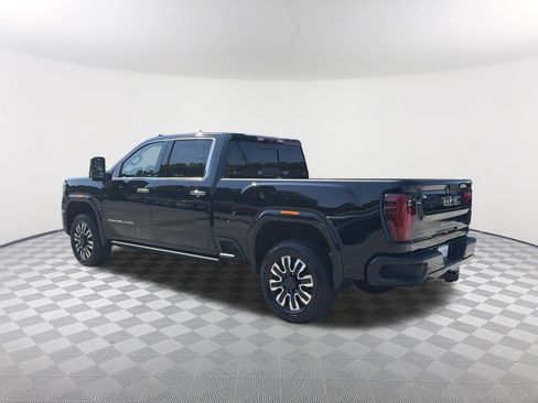 New 2026 GMC Sierra 2500 Denali Ultimate AWD/4WD image 3