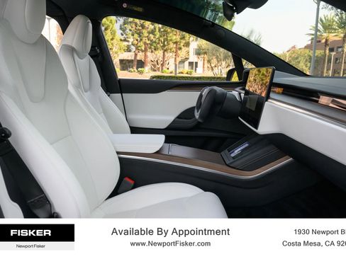 Used 2024 Tesla Model X image 18