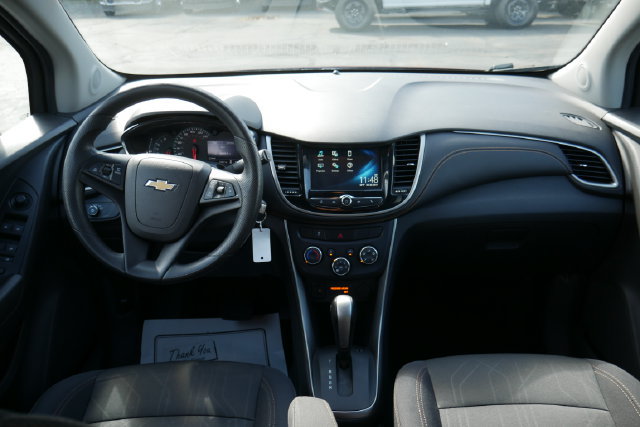 Used 2017 Chevrolet Trax LT FWD image 4