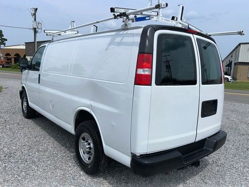 Used 2020 Chevrolet Express 2500 w/ Driver Convenience Package RWD image 10