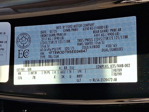 Used 2025 Ford F350 Platinum AWD/4WD image 27