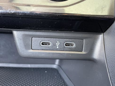 Used 2023 Volkswagen Jetta SE image 29