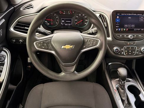 Used 2022 Chevrolet Malibu LT FWD image 31