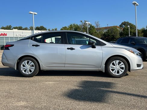 New 2025 Nissan Versa S w/ Trunk Package image 4