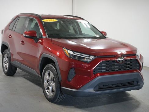 Certified 2022 Toyota RAV4 XLE w/ XLE Grade Weather Package FWD image 3