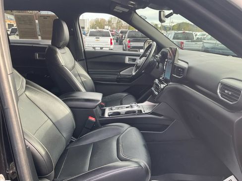 Used 2022 Ford Explorer ST w/ Equipment Group 401A AWD/4WD image 12