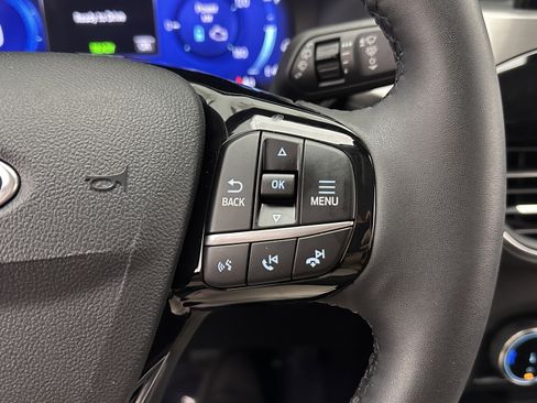 Used 2022 Ford Escape Titanium image 24