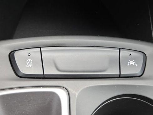 Used 2024 Chevrolet Trax RS w/ Driver Confidence Package FWD image 30