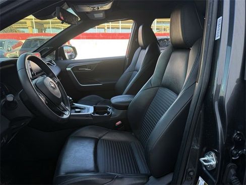 Used 2020 Toyota RAV4 XSE image 29