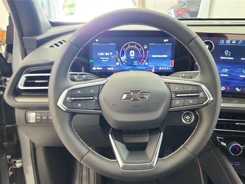 New 2026 Chevrolet Traverse LT w/ Midnight/Sport Edition AWD/4WD image 36