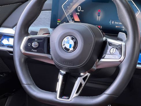 Used 2023 BMW 760i xDrive w/ Executive Package AWD/4WD image 26
