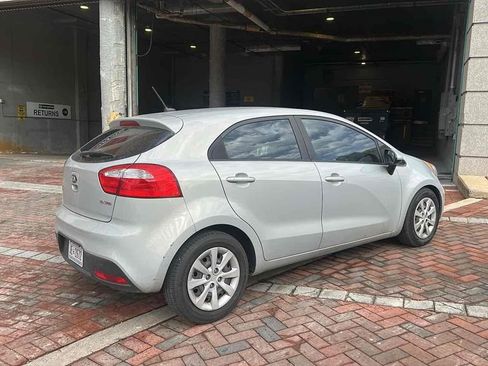 Used 2013 Kia Rio EX image 5