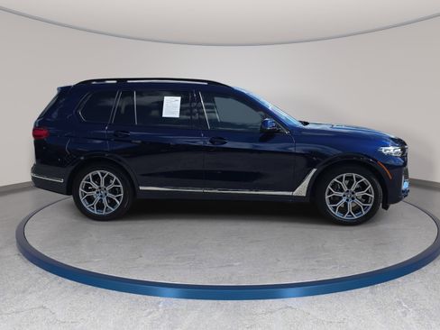 Used 2022 BMW X7 xDrive40i w/ Premium Package AWD/4WD image 4