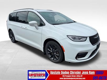 Used 2021 Chrysler Pacifica Touring w/ S Appearance Package