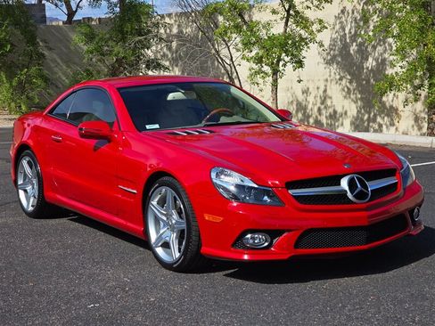 Used 2009 Mercedes-Benz SL 550 image 4