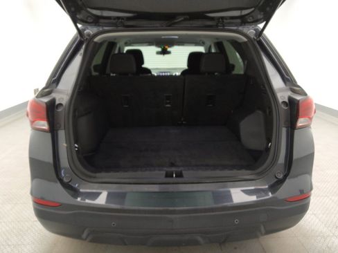 Used 2022 Chevrolet Equinox LS FWD image 29