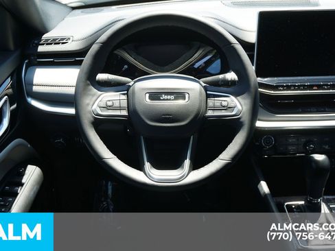 Used 2025 Jeep Compass Limited AWD/4WD image 31