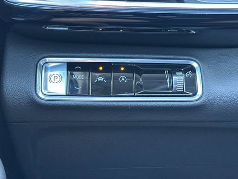 Used 2025 Buick Envision Preferred image 41