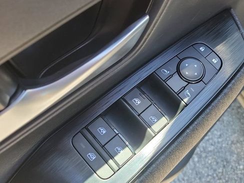 New 2026 Nissan Kicks SV w/ SV Premium Package FWD image 14