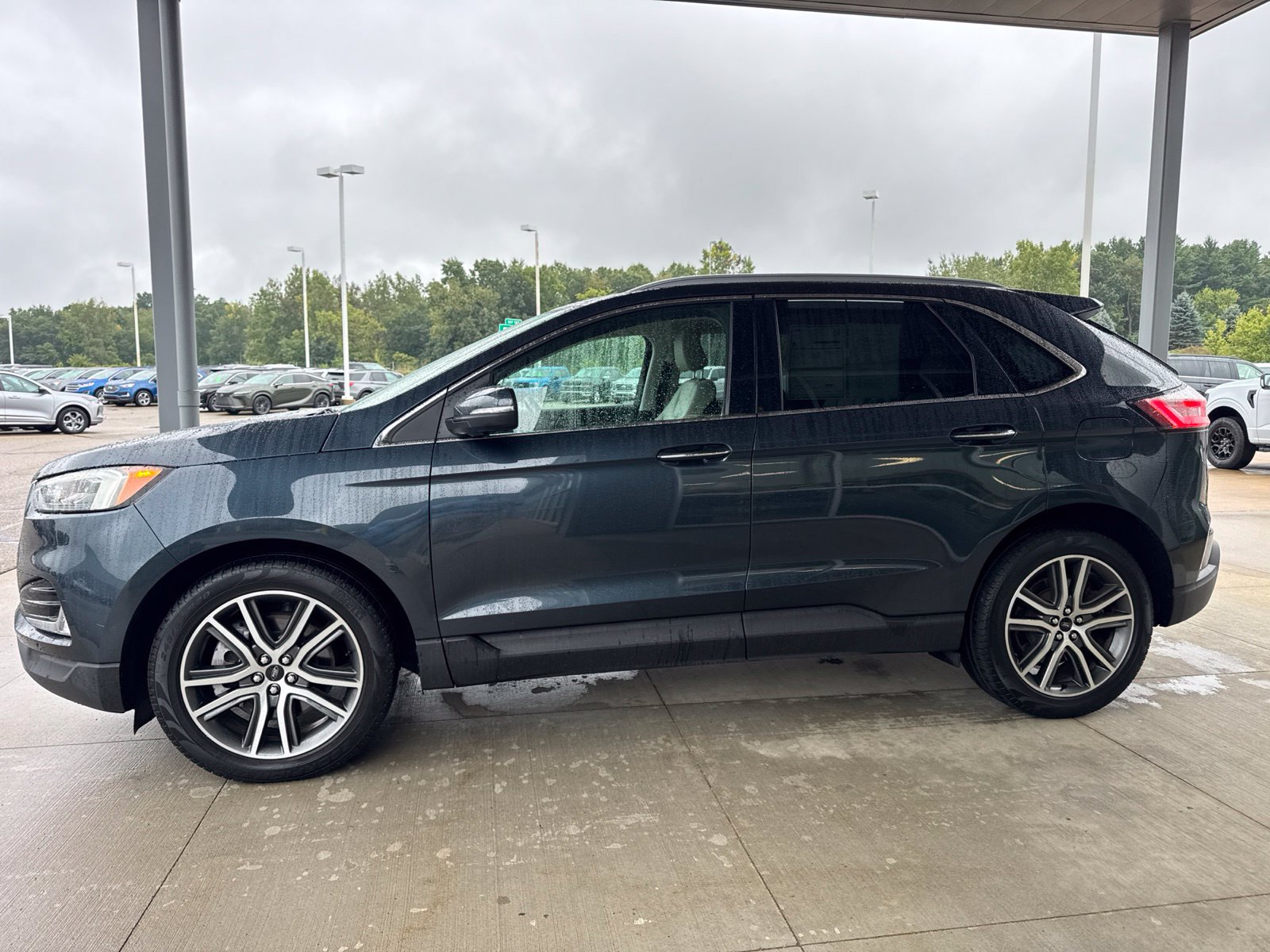 Certified 2024 Ford Edge Titanium w/ Equipment Group 301A AWD/4WD image 4