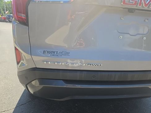 Used 2025 GMC Terrain Elevation w/ Technology Package II AWD/4WD image 7