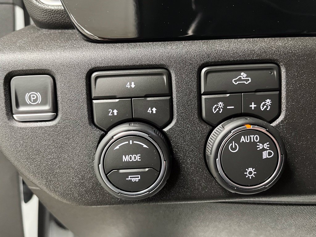 Used 2026 Chevrolet Silverado 2500 LT AWD/4WD image 24