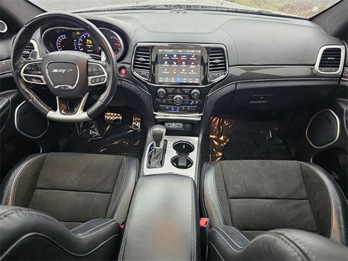 Used 2021 Jeep Grand Cherokee SRT image 10