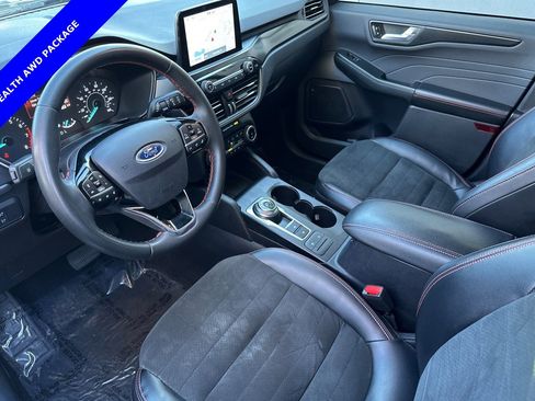 Certified 2022 Ford Escape SEL w/ SEL Stealth AWD Package image 11