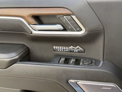 Used 2022 Chevrolet Silverado 1500 High Country RWD image 29