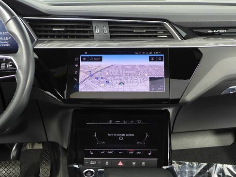 Used 2024 Audi Q8 e-tron Premium AWD/4WD image 26