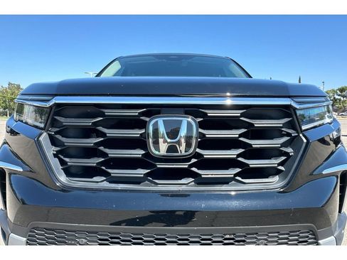 Used 2025 Honda Pilot EX-L image 50